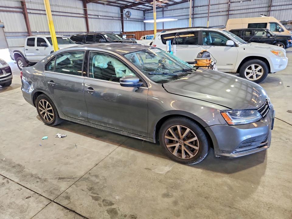 Photo 4 from auction – 2017 VOLKSWAGEN JETTA with VIN 3VWDB7AJ4HM279244