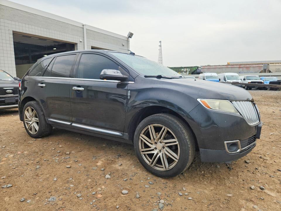Photo 4 from auction – 2011 LINCOLN MKX with VIN 2LMDJ8JK7BBJ24958