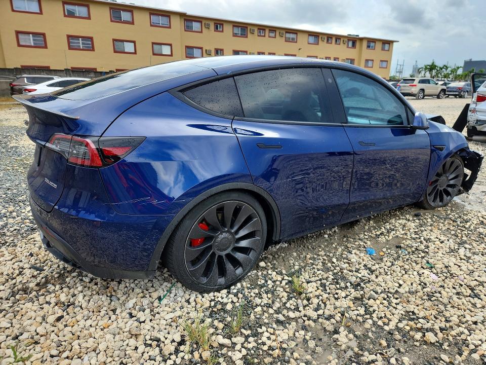 صورة رقم 3 من المزاد - 2022 TESLA MODEL Y مع VIN 7SAYGDEF6NF414415