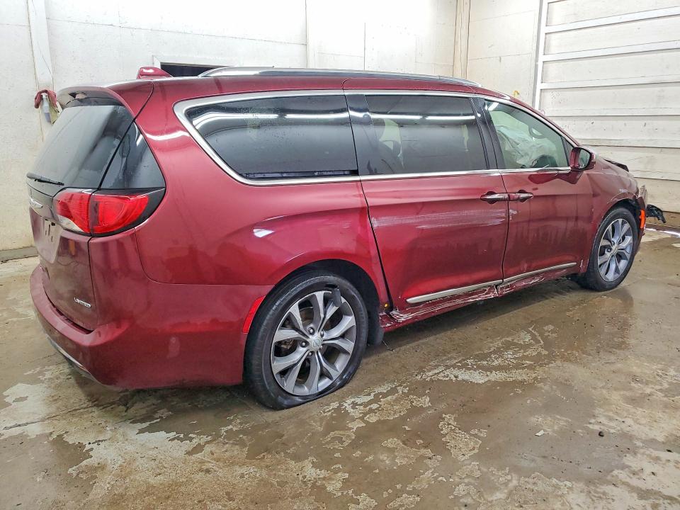 Photo 3 from auction – 2020 CHRYSLER PACIFICA with VIN 2C4RC1GG6LR242342
