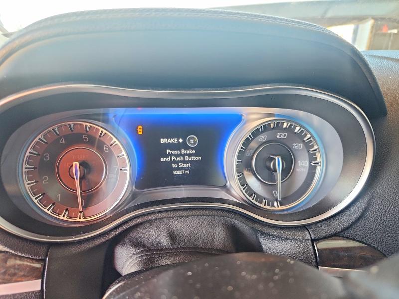 Photo 9 from auction – 2019 CHRYSLER 300 with VIN 2C3CCAEG2KH631299
