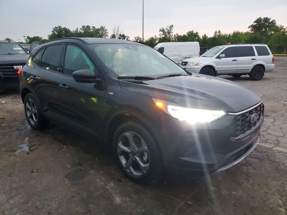 Photo 4 from auction – 2025 FORD ESCAPE with VIN 1FMCU9MN0SUB57904