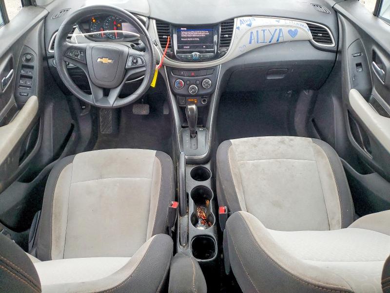 Photo 8 from auction – 2020 CHEVROLET TRAX with VIN 3GNCJNSB5LL233697