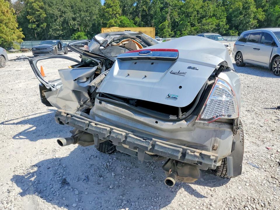 Photo 6 from auction – 2010 FORD FUSION with VIN 3FAHP0JG4AR272813