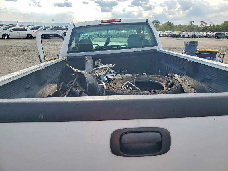 Снимка 10 от търг – 2003 GMC NEW SIERRA с VIN 1GTEC14X33Z272066