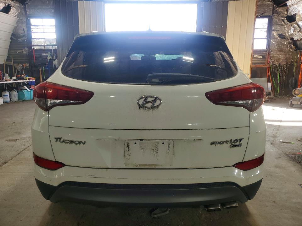 Photo 6 from auction – 2016 HYUNDAI TUCSON with VIN KM8J3CA29GU093175