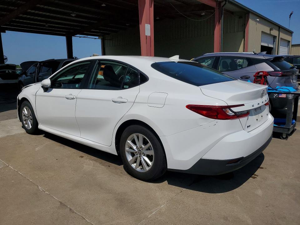 Photo 2 from auction – 2025 TOYOTA CAMRY with VIN 4T1DAACK2SU106121