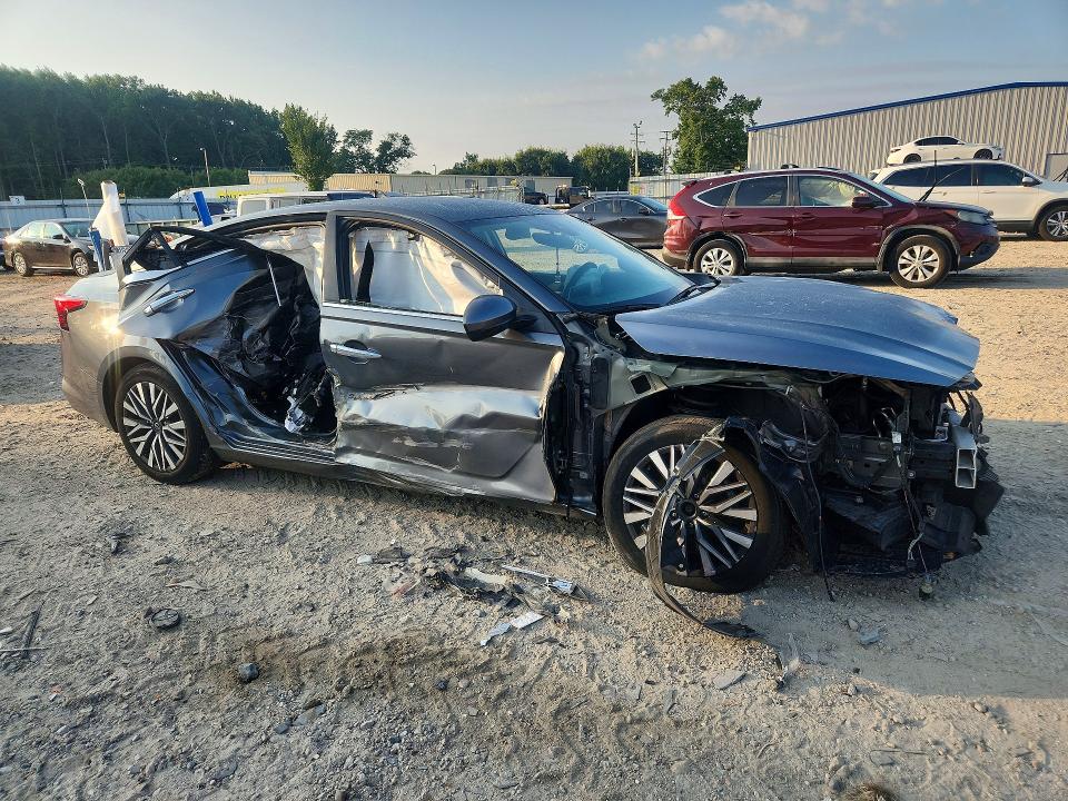 Снимка 4 от търг – 2023 NISSAN ALTIMA с VIN 1N4BL4DV7PN366277