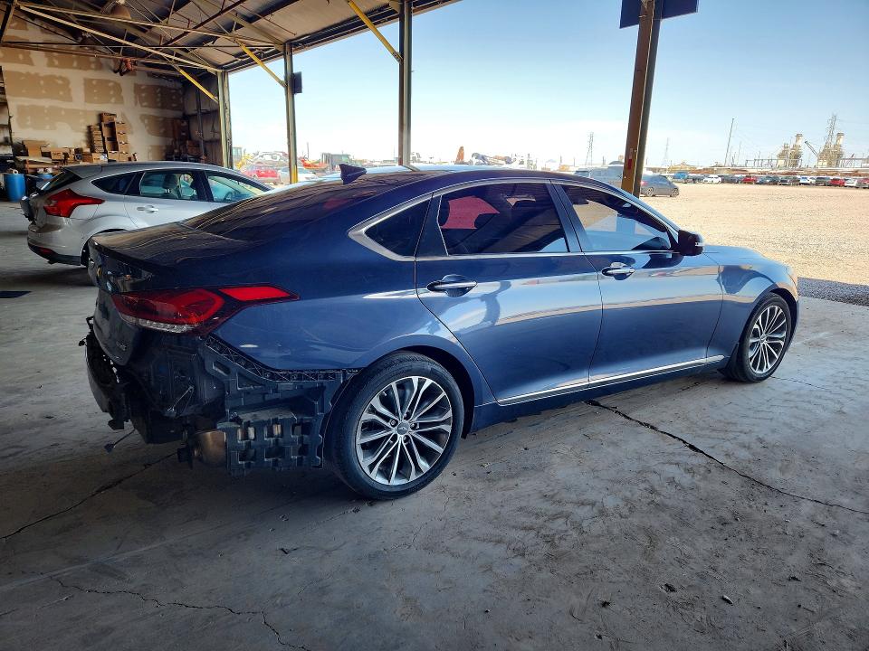 Photo 3 from auction – 2015 HYUNDAI GENESIS with VIN KMHGN4JE2FU085986