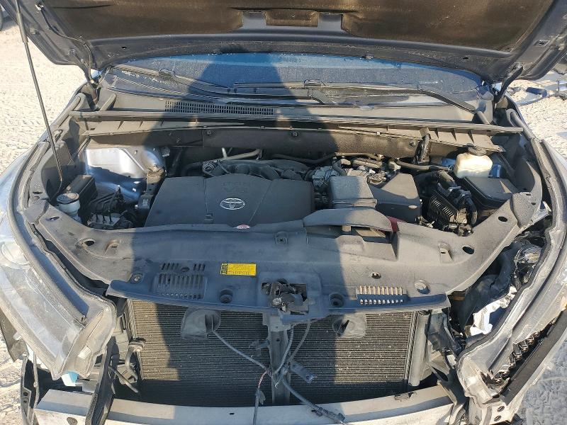 Photo 12 from auction – 2018 TOYOTA HIGHLANDER with VIN 5TDYZRFH2JS234875