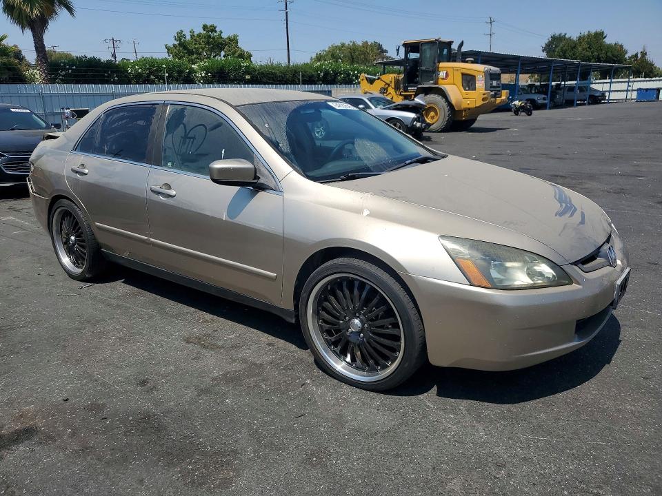 Photo 4 from auction – 2003 HONDA ACCORD with VIN JHMCM56333C005890