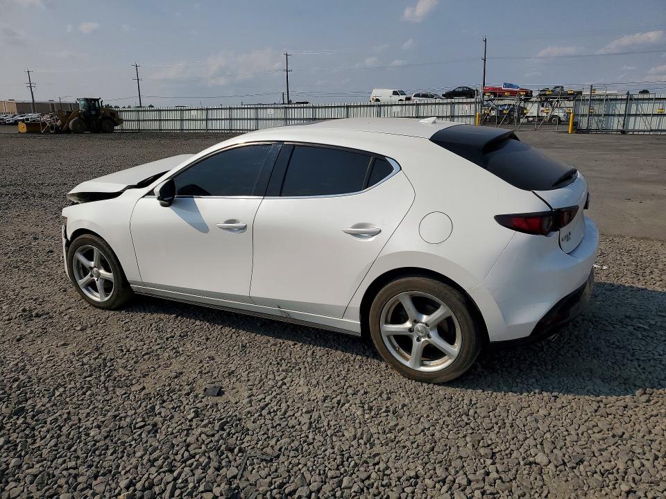 Photo 2 from auction – 2021 MAZDA 3 with VIN JM1BPBML0M1333383
