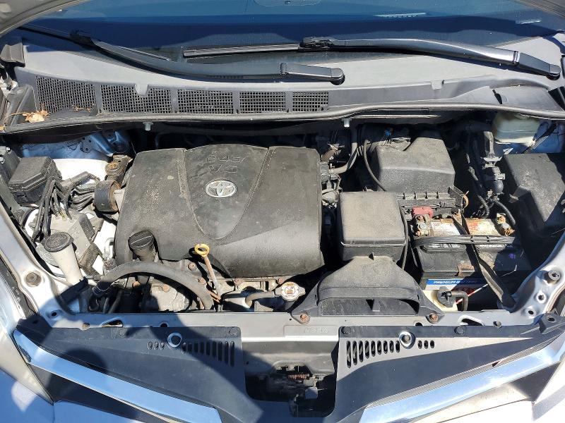 Photo 12 from auction – 2018 TOYOTA SIENNA with VIN 5TDKZ3DC2JS932039