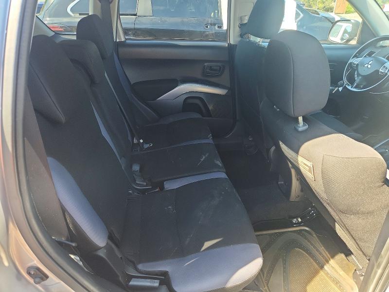 Photo 11 from auction – 2008 MITSUBISHI OUTLANDER with VIN JA4LT21W58Z019552