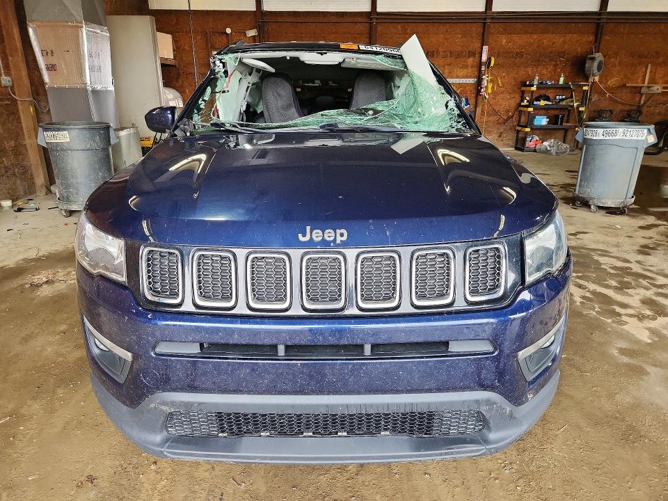 Photo 5 from auction – 2018 JEEP COMPASS with VIN 3C4NJDBB6JT160963
