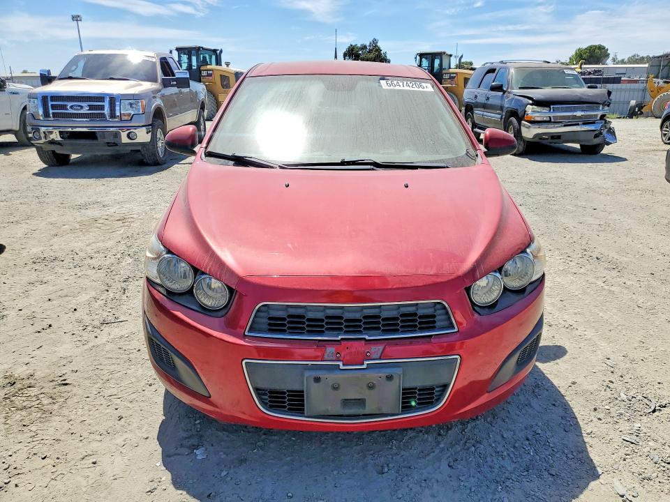 Снимка 5 от търг – 2013 CHEVROLET SONIC с VIN 1G1JC5SG6D4244763