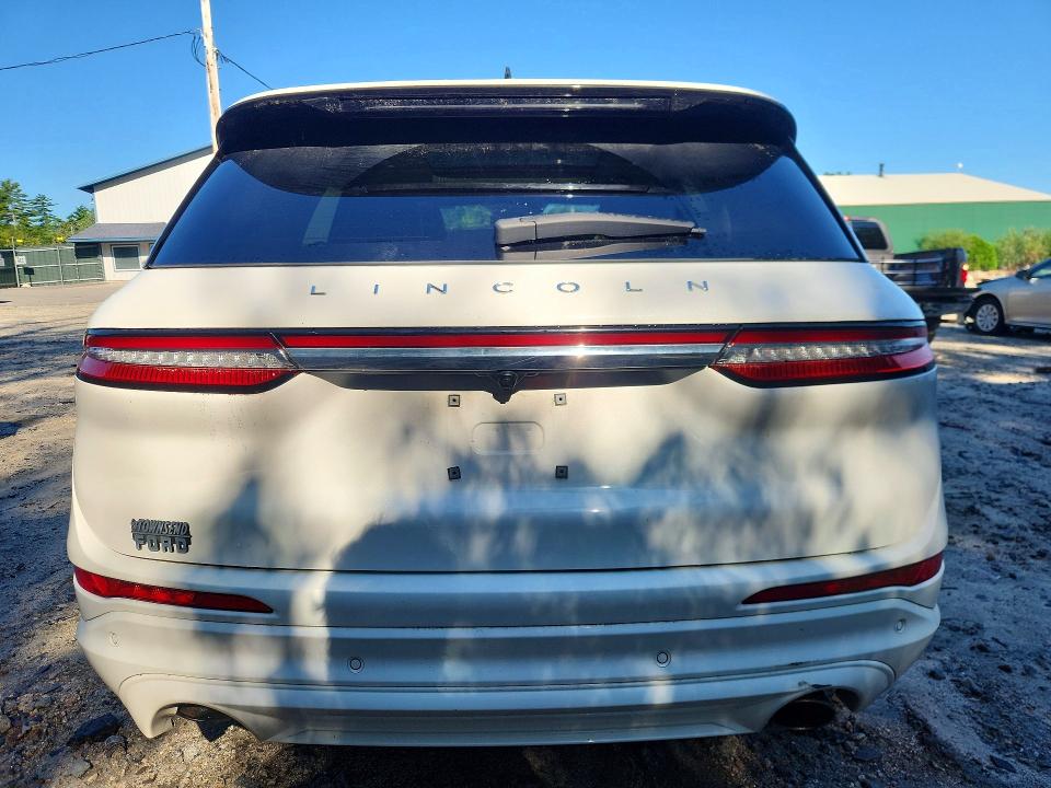 Photo 6 from auction – 2021 LINCOLN CORSAIR with VIN 5LMCJ2D91MUL08932