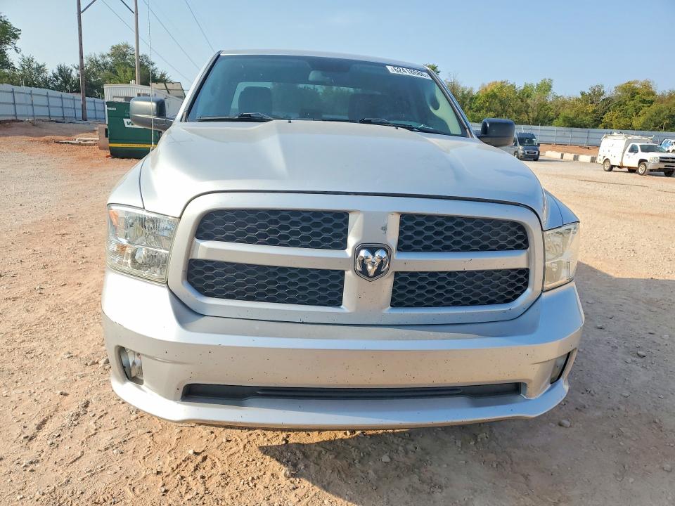 Photo 5 from auction – 2016 RAM 1500 with VIN 1C6RR6FT3GS376070
