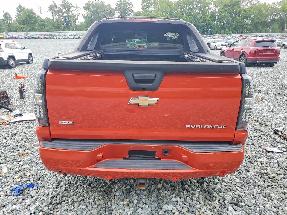 Foto 6 de la subasta – 2011 CHEVROLET AVALANCHE con VIN 3GNTKFE39BG194871