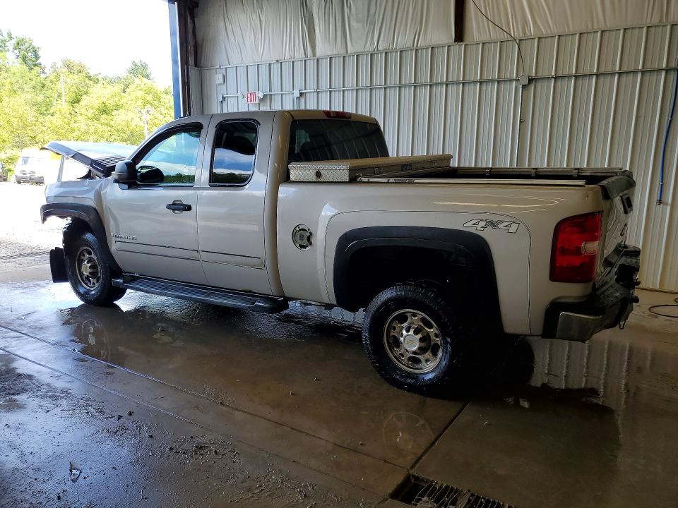 Photo 2 from auction – 2008 CHEVROLET SILVERADO with VIN 1GCHK29K18E157709