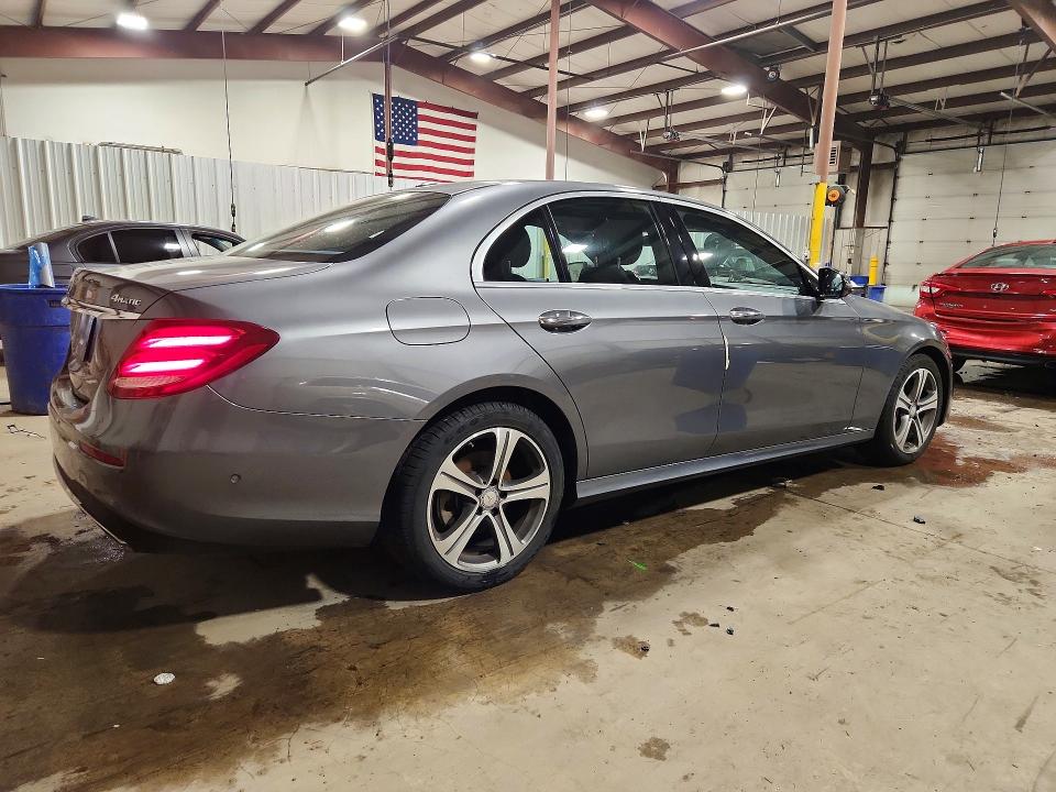 Photo 3 from auction – 2017 MERCEDES-BENZ E with VIN WDDZF4KBXHA178716