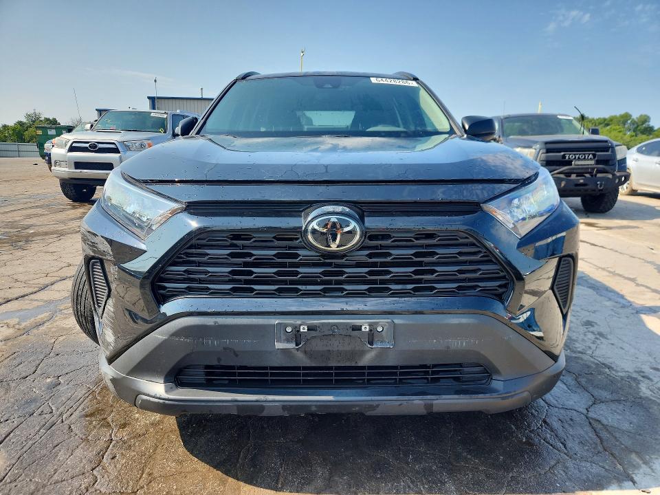 Photo 5 from auction – 2021 TOYOTA RAV4 with VIN 2T3F1RFV6MC199637