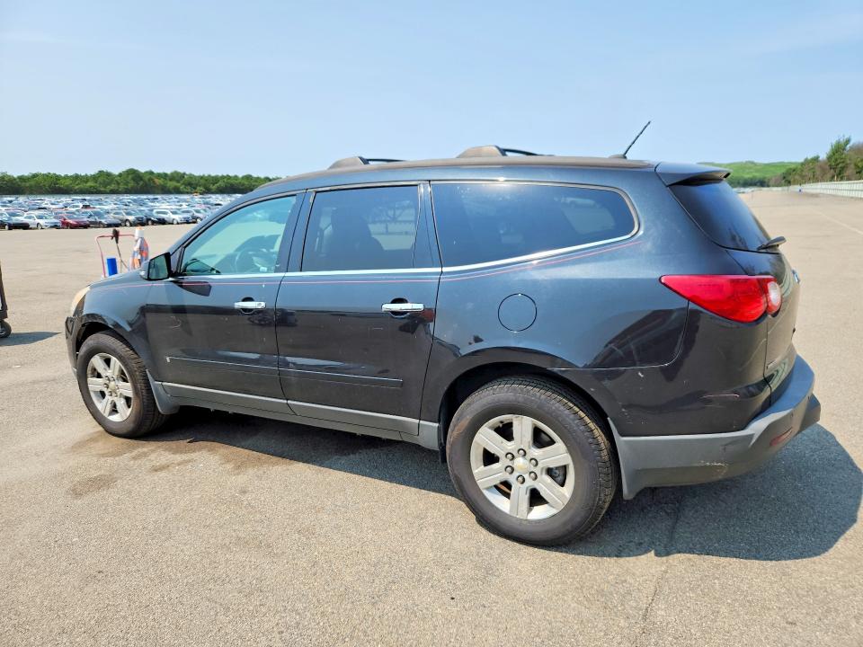 Photo 2 from auction – 2010 CHEVROLET TRAVERSE with VIN 1GNLVGED4AS145347