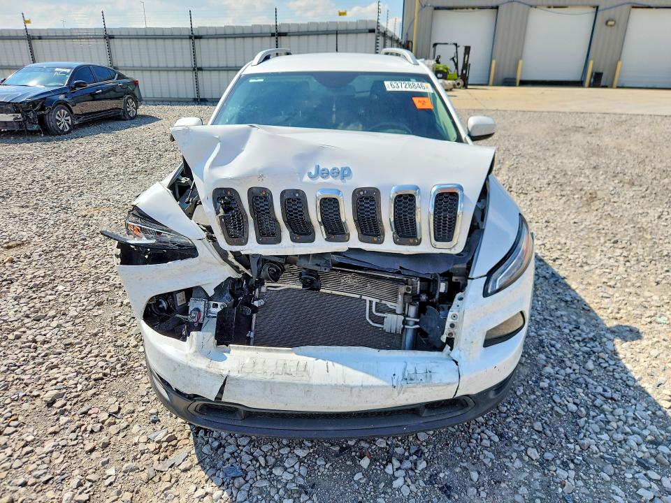 Photo 5 from auction – 2017 JEEP CHEROKEE with VIN 1C4PJLCB7HD232982