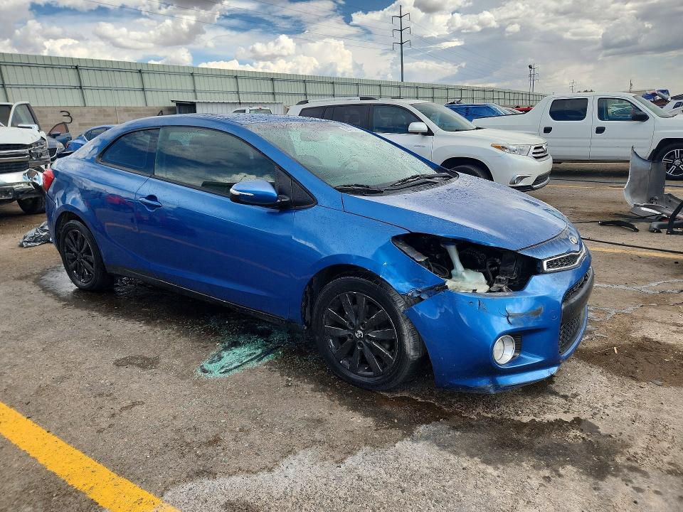 Photo 4 from auction – 2015 KIA FORTE KOUP with VIN KNAFX6A83F5371028