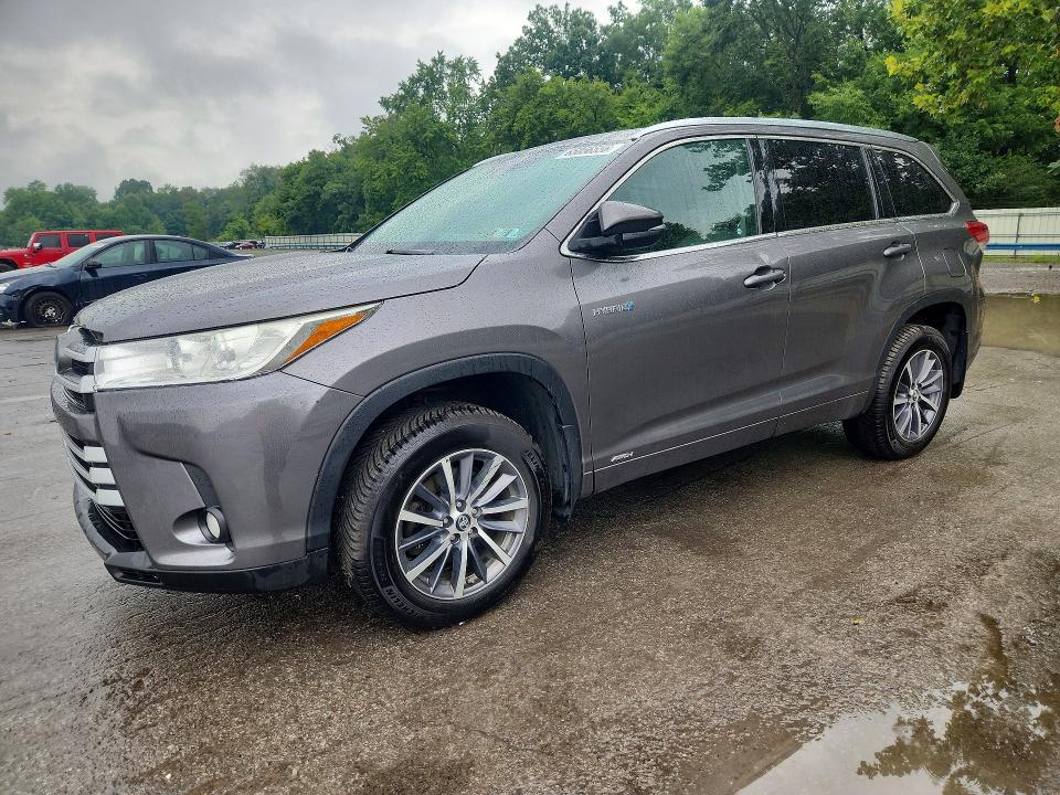 2017 TOYOTA HIGHLANDER HYBRID - Търг №65056556