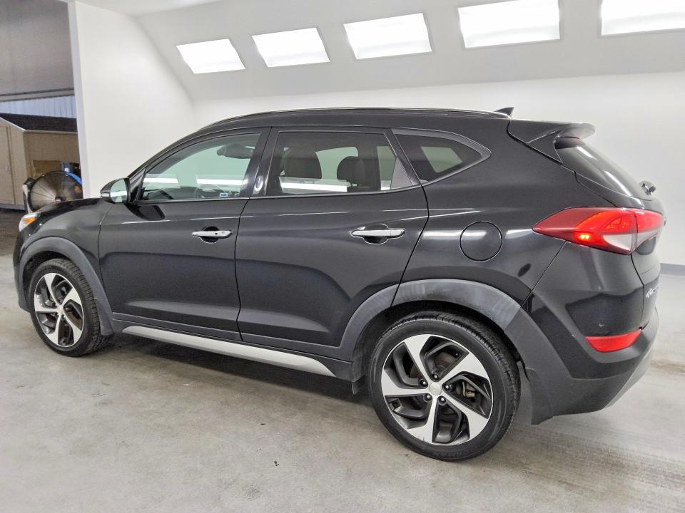 Photo 2 from auction – 2017 HYUNDAI TUCSON with VIN KM8J33A21HU317802