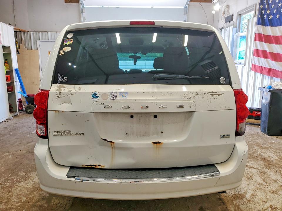 Photo 6 from auction – 2014 DODGE GRAND CARAVAN with VIN 2C4RDGBG1ER260693