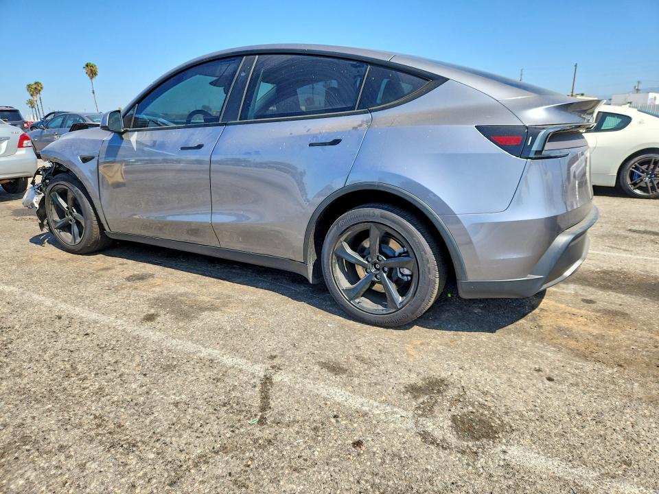 Photo 2 from auction – 2026 TESLA MODEL Y with VIN 7SAYGDED7TF389469