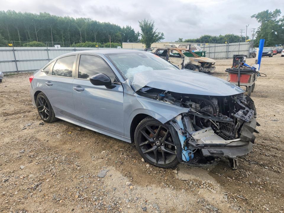 Photo 4 from auction – 2022 HONDA CIVIC with VIN 2HGFE2F55NH556058