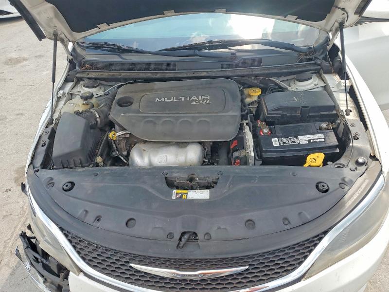 Photo 11 from auction – 2015 CHRYSLER 200 with VIN 1C3CCCAB9FN701903