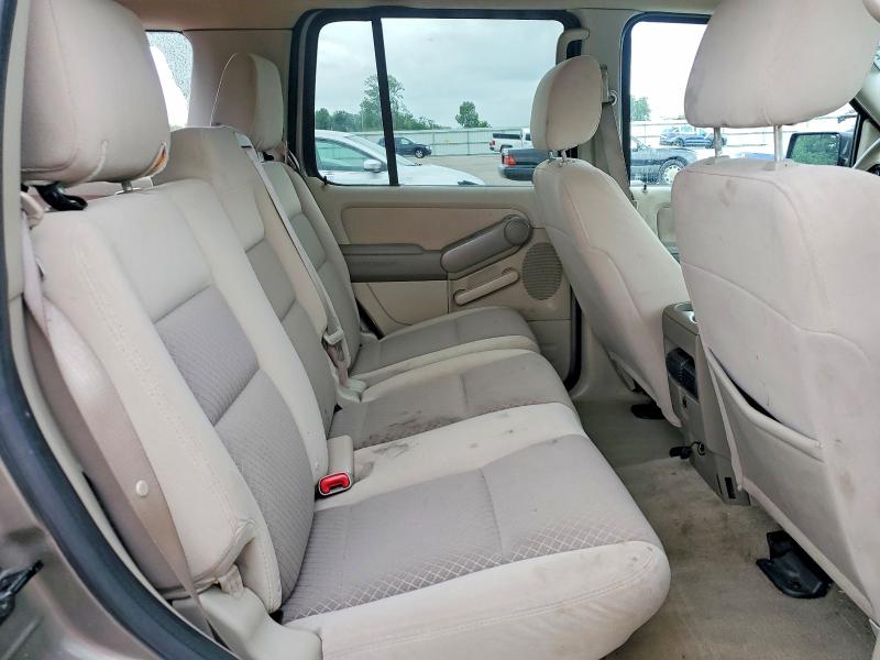 Photo 11 from auction – 2006 FORD EXPLORER with VIN 1FMEU72E86UB03854