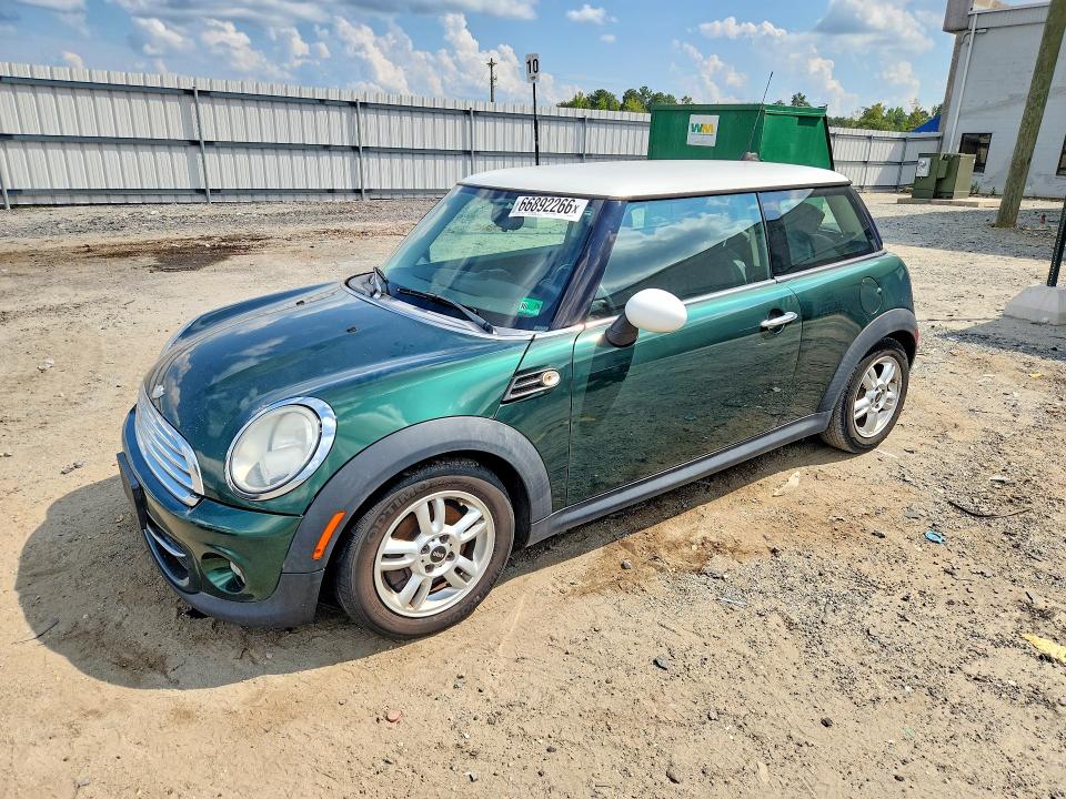 MINI COOPER 2013 with VIN WMWSU3C58DT371513 - Photo from auction