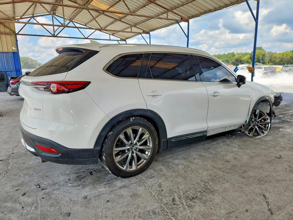 Снимка 3 от търг – 2017 MAZDA CX-9 с VIN JM3TCBEY5H0133922