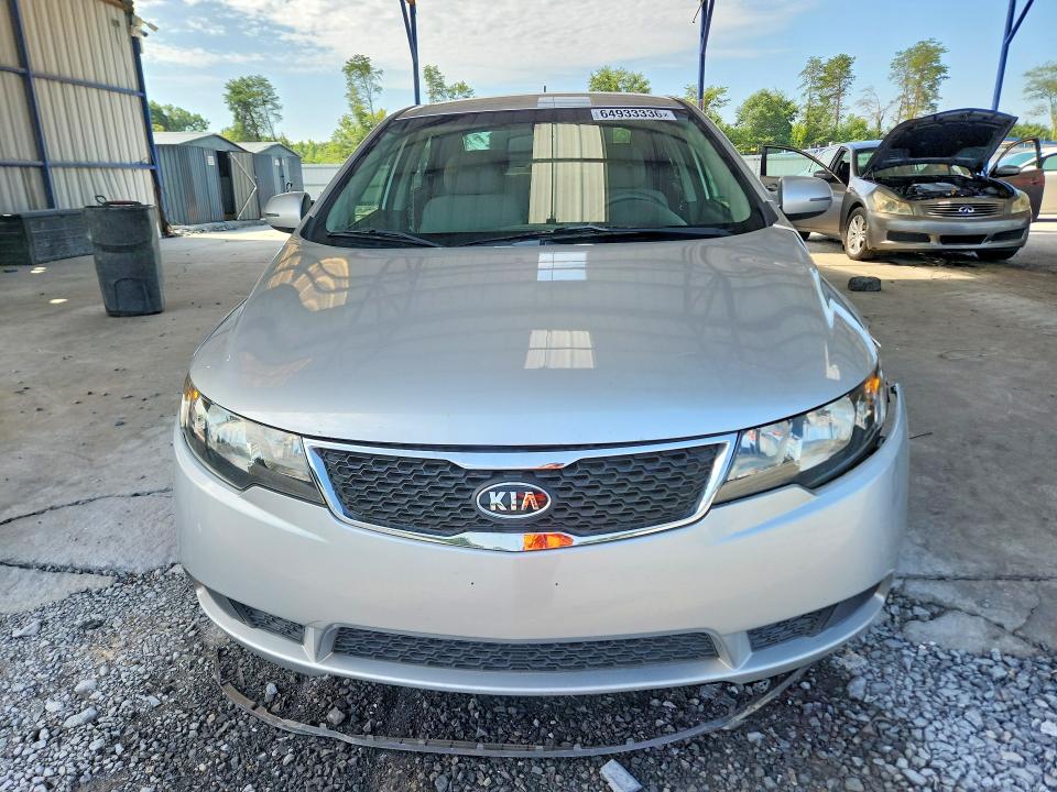 Photo 5 from auction – 2013 KIA FORTE with VIN KNAFU4A20D5647090