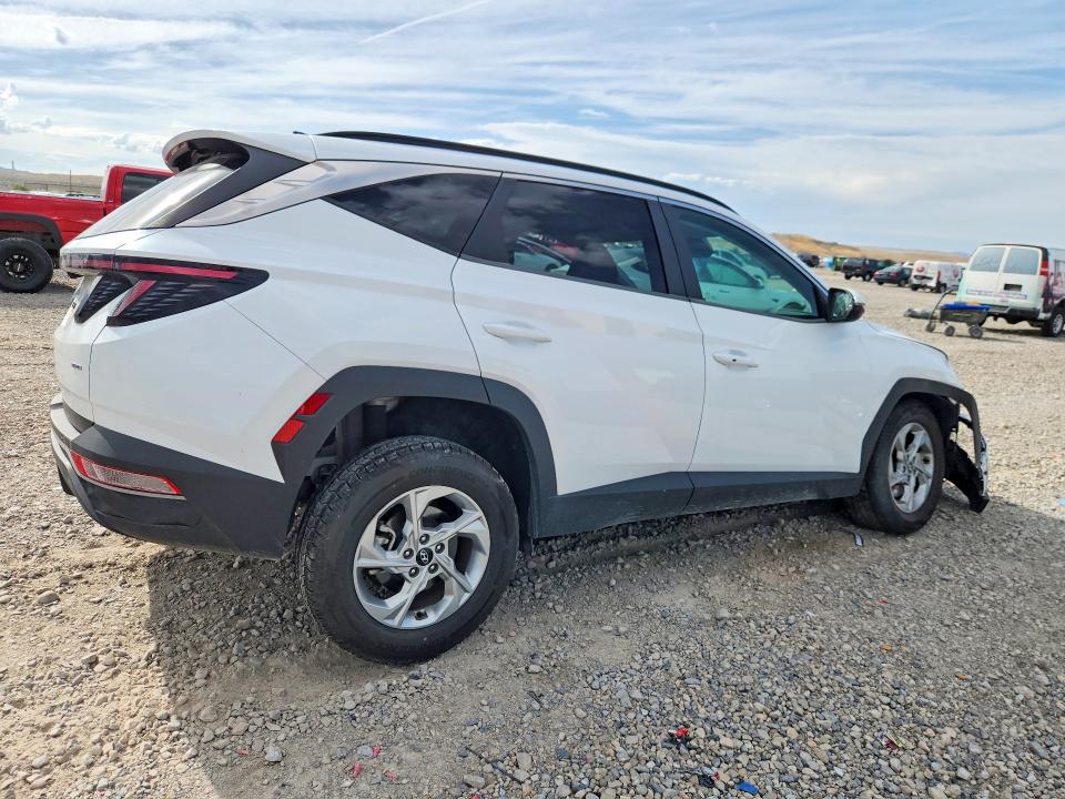 Photo 3 from auction – 2022 HYUNDAI TUCSON with VIN KM8JBCAE5NU024431