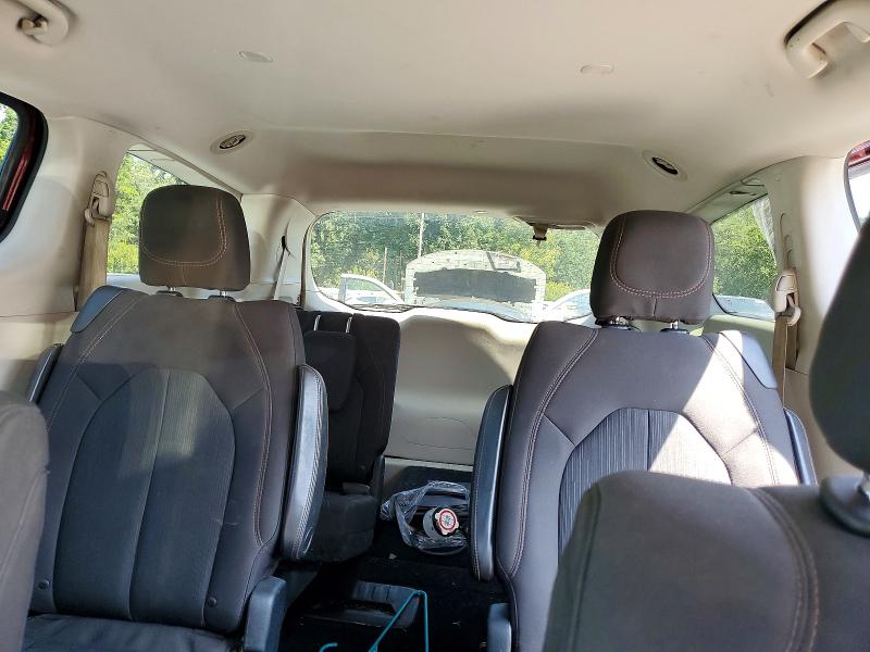 Photo 10 from auction – 2017 CHRYSLER PACIFICA with VIN 2C4RC1CG2HR788827