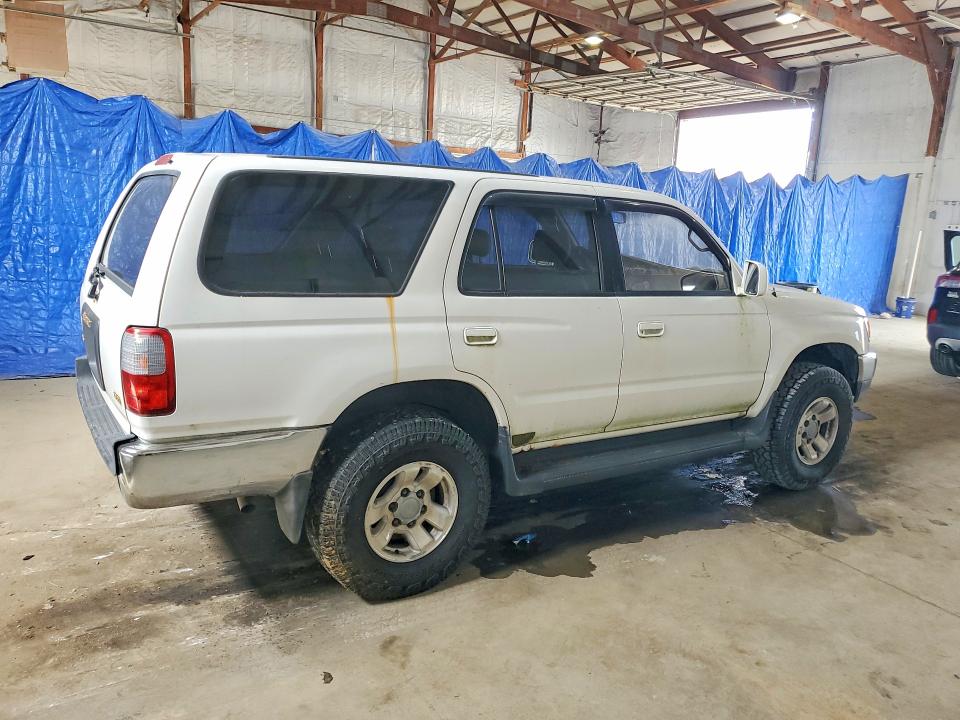 Photo 3 from auction – 1998 TOYOTA 4RUNNER with VIN JT3GN86R8W0083503