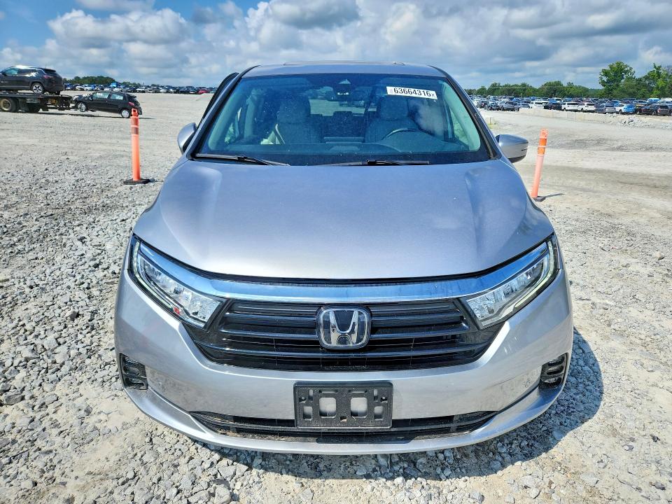 Photo 5 from auction – 2023 HONDA ODYSSEY with VIN 5FNRL6H83PB043495
