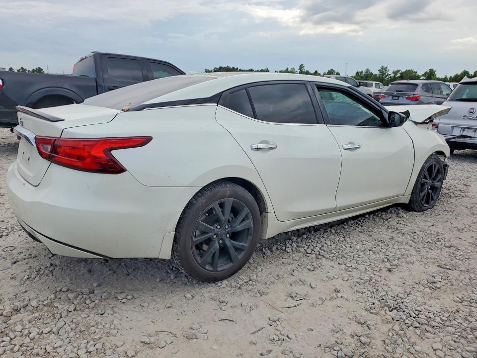 Photo 3 from auction – 2017 NISSAN MAXIMA with VIN 1N4AA6AP2HC451513