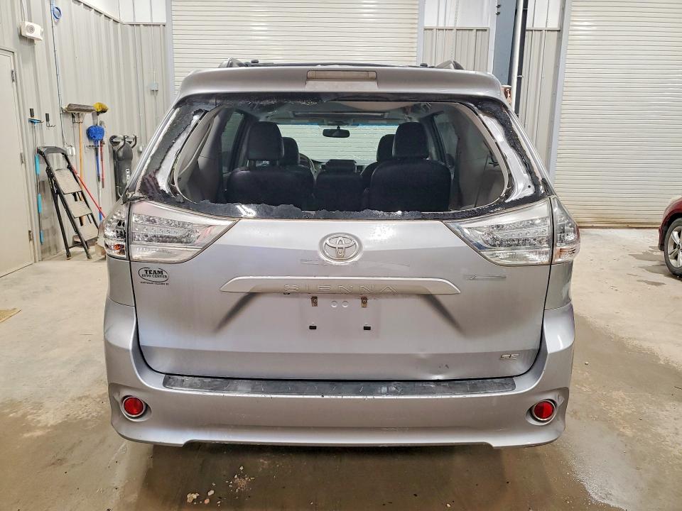 Photo 6 from auction – 2012 TOYOTA SIENNA with VIN 5TDXK3DCXCS255349