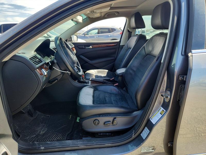 Photo 7 from auction – 2012 VOLKSWAGEN PASSAT with VIN 1VWCM7A38CC104898
