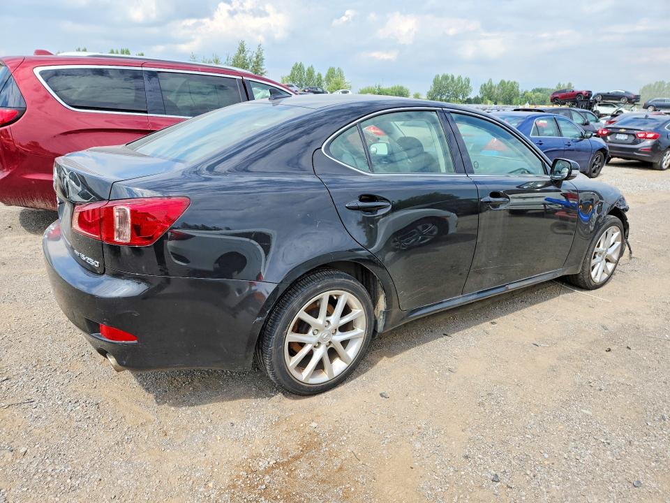 Photo 3 from auction – 2011 LEXUS IS with VIN JTHCF5C29B5051457