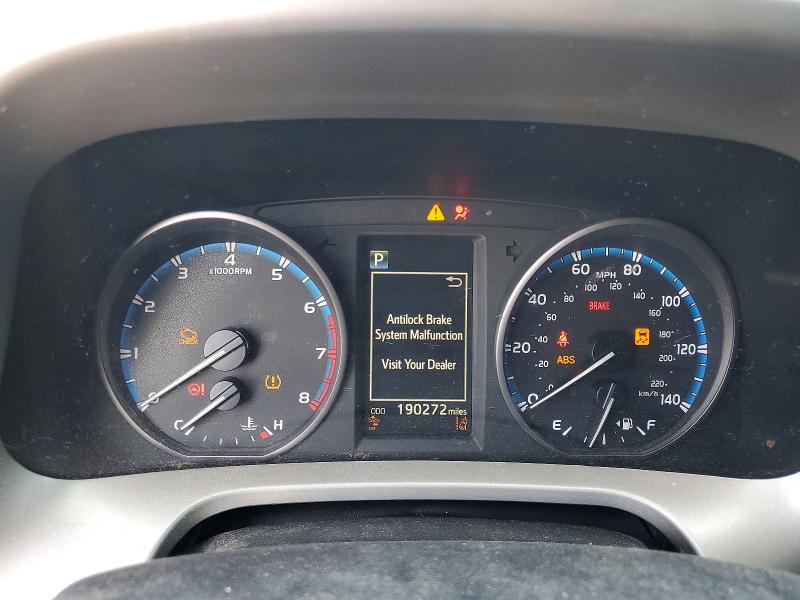 Photo 9 from auction – 2017 TOYOTA RAV4 with VIN 2T3WFREV5HW331391