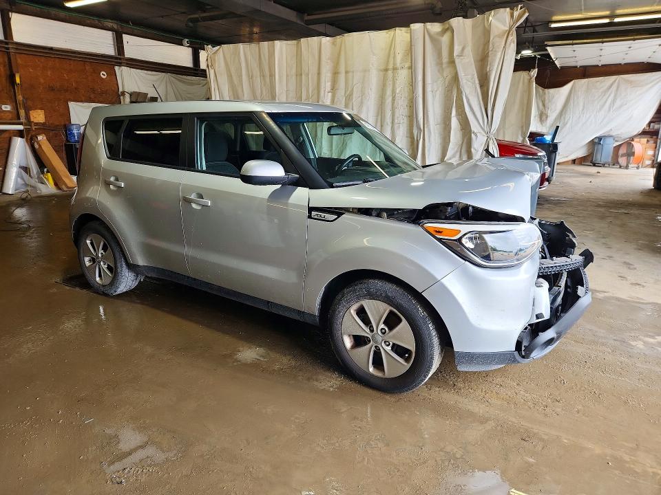 Foto 4 de la subasta – 2016 KIA SOUL con VIN KNDJN2A25G7820013