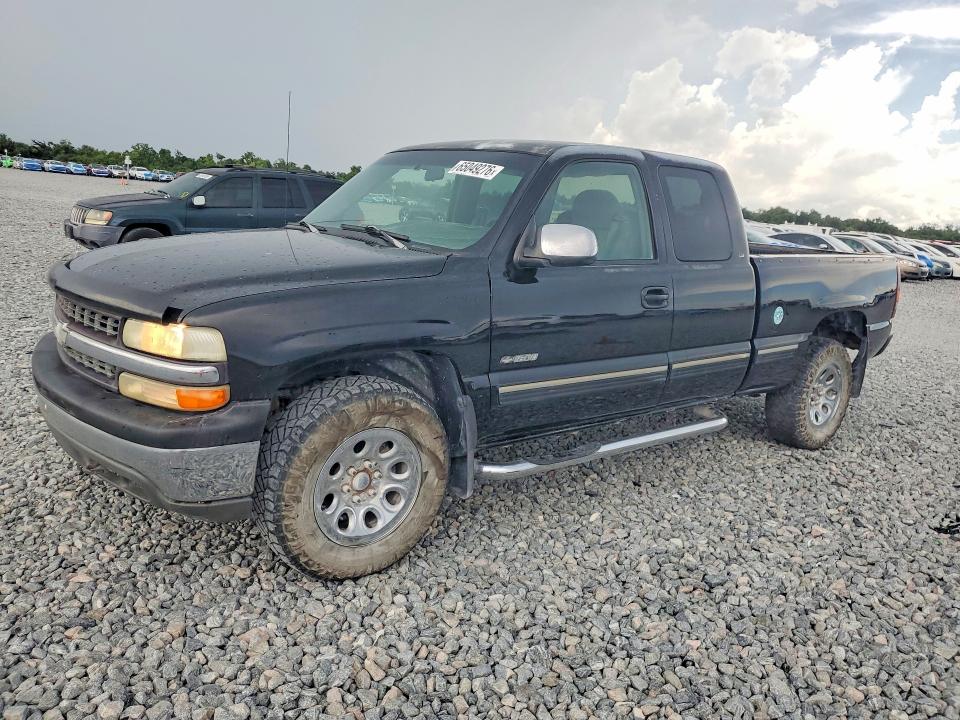 CHEVROLET SILVERADO 2000 with VIN 1GCEK19V7YE262360 - Photo from auction